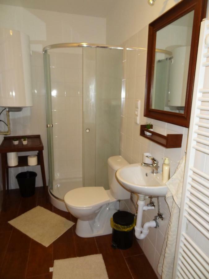 Apartman Lednicka Breclav Luaran gambar